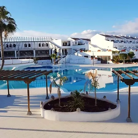 One Bedroom Appartement With Shared Pool And Enclosed Garden At Costa Del Silencio 1 Km Away From The Beach